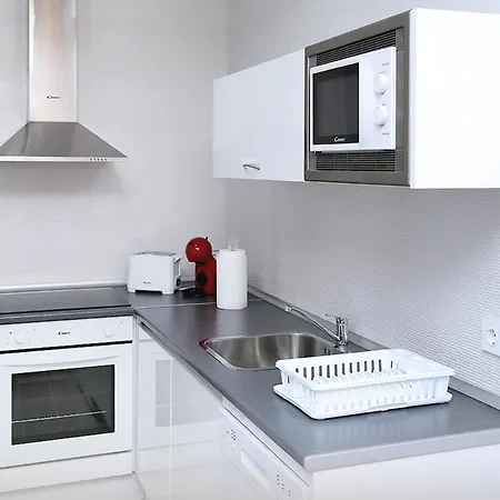 Daire Piso Plaza Mercado 2,3 *